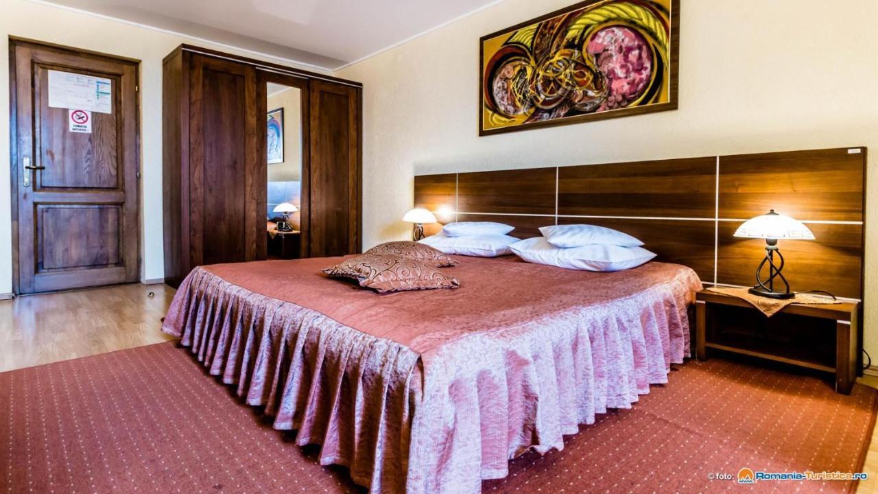 Valea Regilor Reghin Hotel Exterior photo